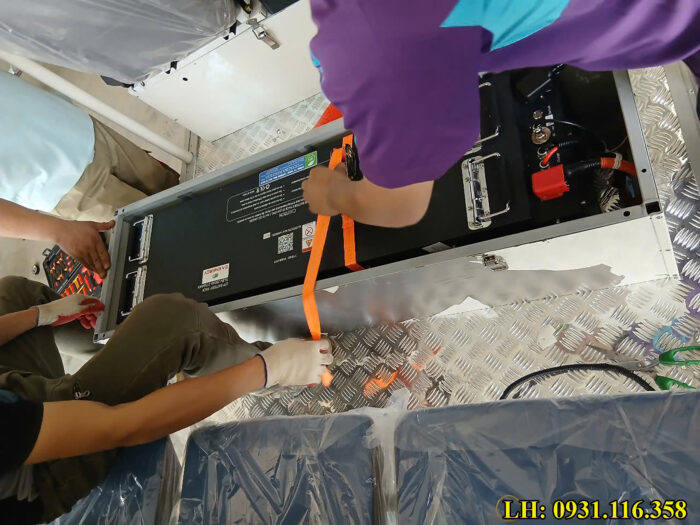 hỗ trợ lắp đặt pin lithium tại nhà